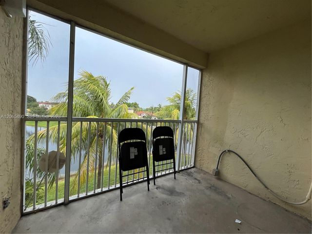 5654 Rock Island Road 234, Tamarac, FL 33319