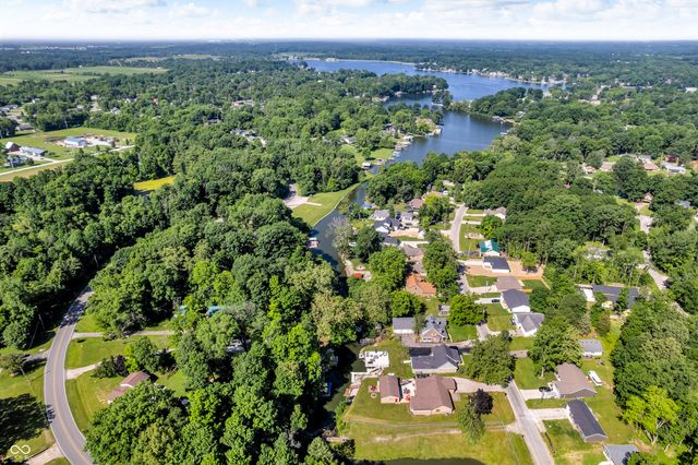 656 Jefferson Valley, Coatesville, IN 46121