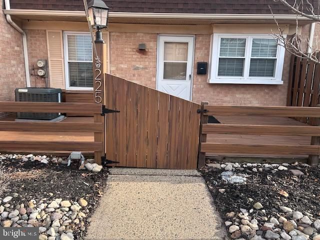 225 ARBOUR CT, North Wales, PA 19454