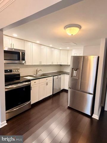 225 ARBOUR CT, North Wales, PA 19454