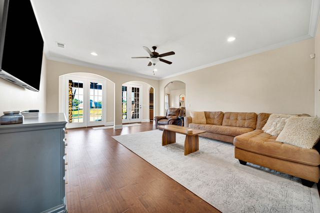 711 Shute Ln, Hendersonville, TN 37075