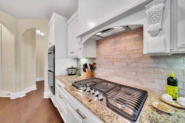 711 Shute Ln, Hendersonville, TN 37075