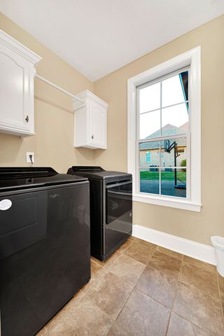 711 Shute Ln, Hendersonville, TN 37075