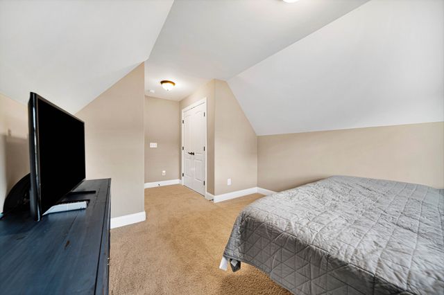 711 Shute Ln, Hendersonville, TN 37075