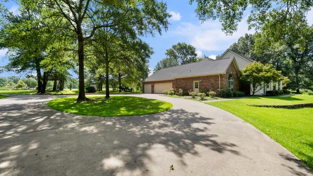 875 Arnold Paul Road, Canton, TX 75103