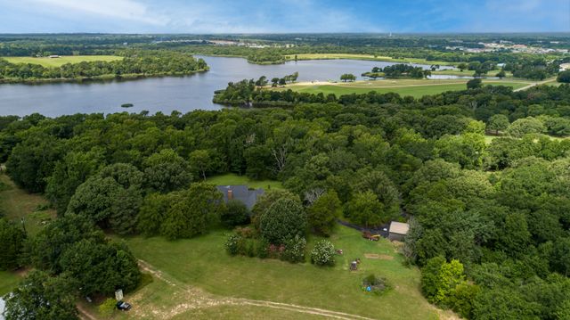875 Arnold Paul Road, Canton, TX 75103