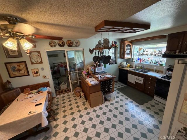 2040 Santa Barbara, Corona, CA 92882