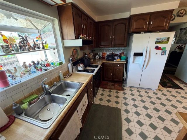 2040 Santa Barbara, Corona, CA 92882