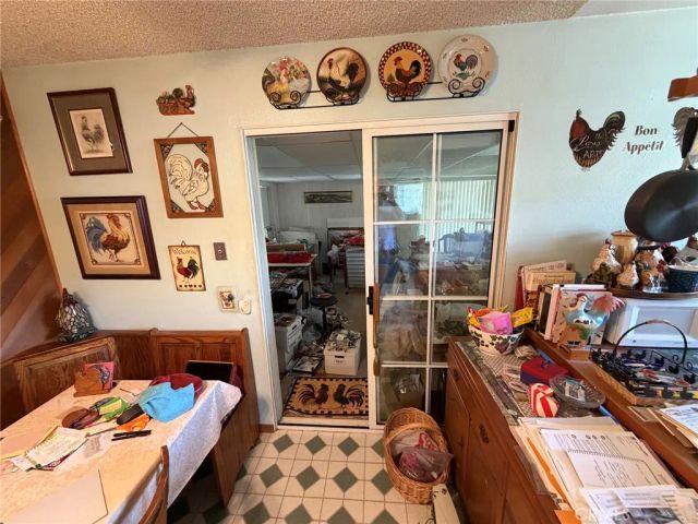 2040 Santa Barbara, Corona, CA 92882