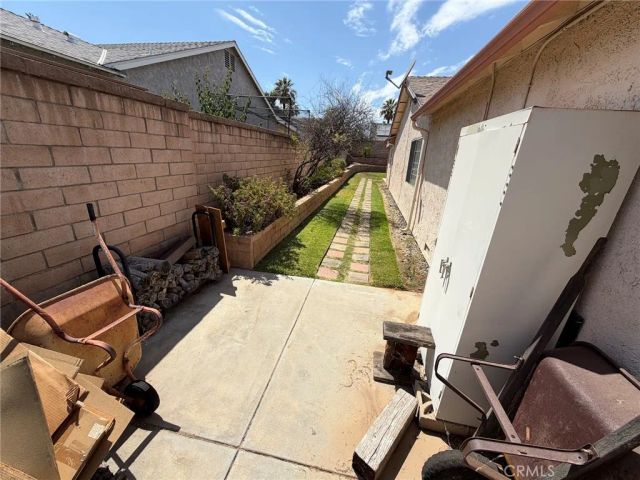 2040 Santa Barbara, Corona, CA 92882