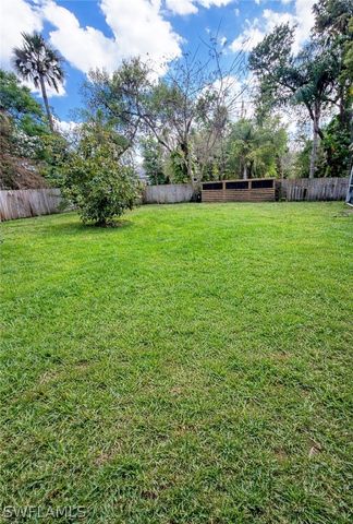 369 Caloosa DR, Labelle, FL 33935