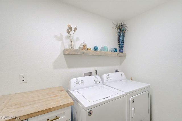 369 Caloosa DR, Labelle, FL 33935