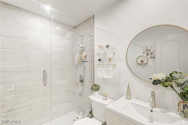 369 Caloosa DR, Labelle, FL 33935