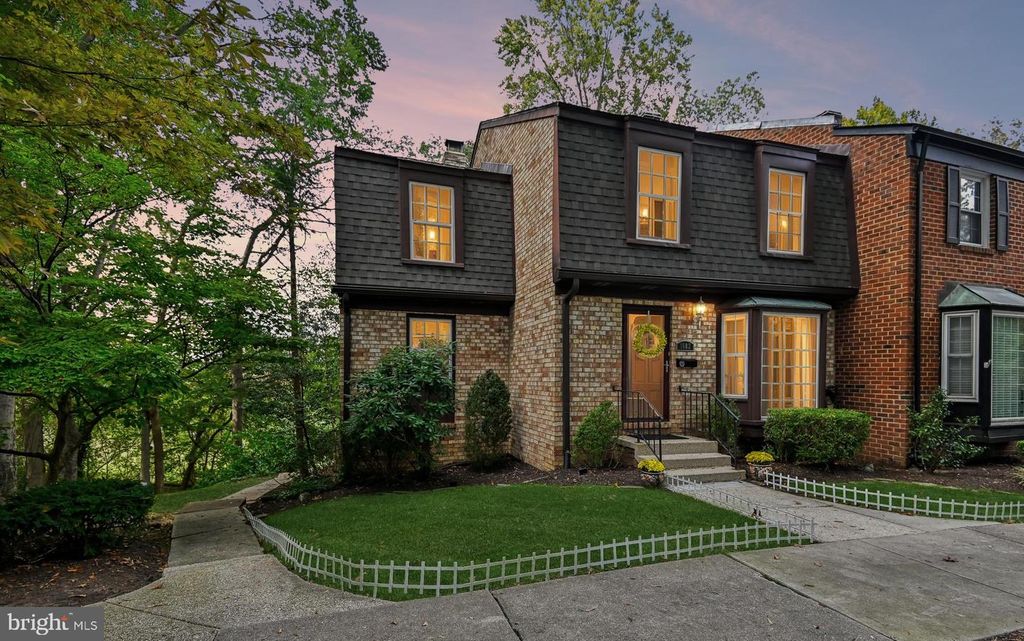 1682 ALBERMARLE DR, Crofton, MD 21114