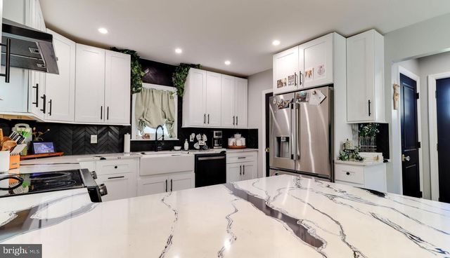 104 PACIFIC AVE, Collingswood, NJ 08108