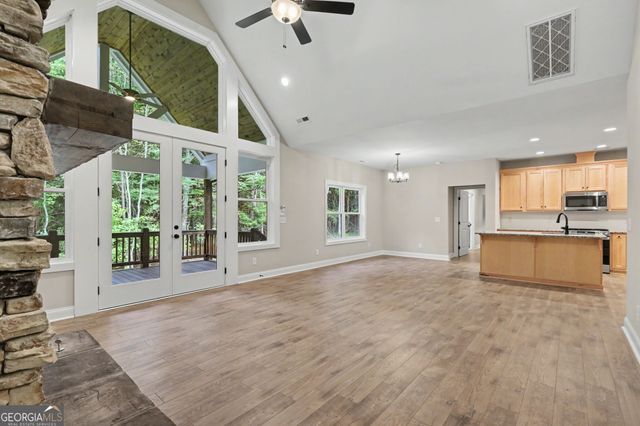 443 Hawks Nest Drive, Blairsville, GA 30512