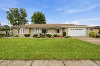 11571 Murthum Avenue, Warren, MI 48093