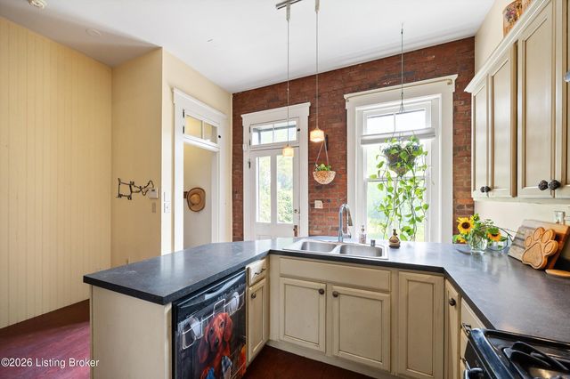 1367 S 2nd St, Louisville, KY 40208