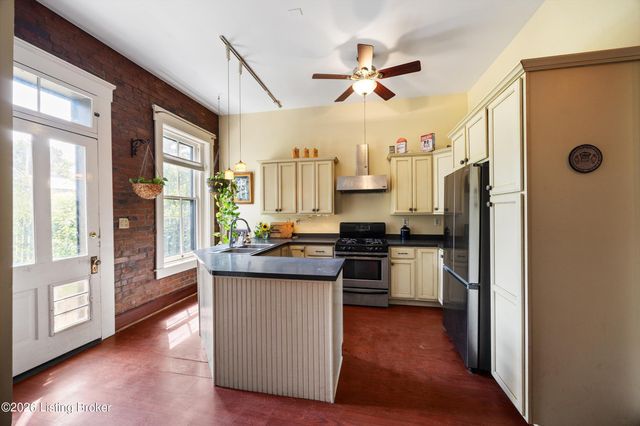1367 S 2nd St, Louisville, KY 40208