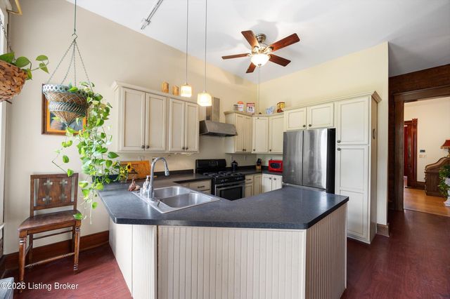 1367 S 2nd St, Louisville, KY 40208