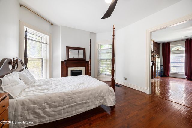 1367 S 2nd St, Louisville, KY 40208