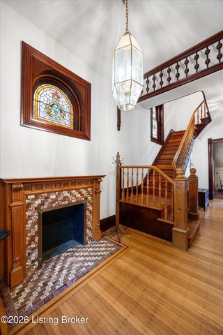 1367 S 2nd St, Louisville, KY 40208