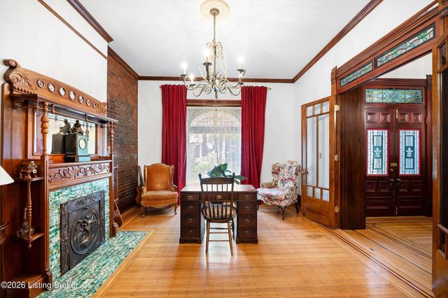 1367 S 2nd St, Louisville, KY 40208