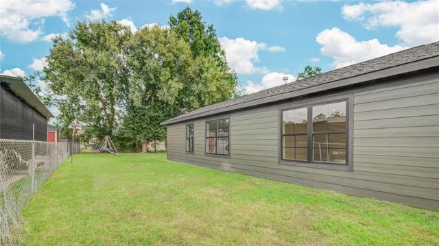 9822 Thorn Street, Houston, TX 77078