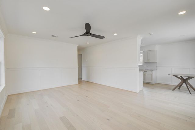 9822 Thorn Street, Houston, TX 77078