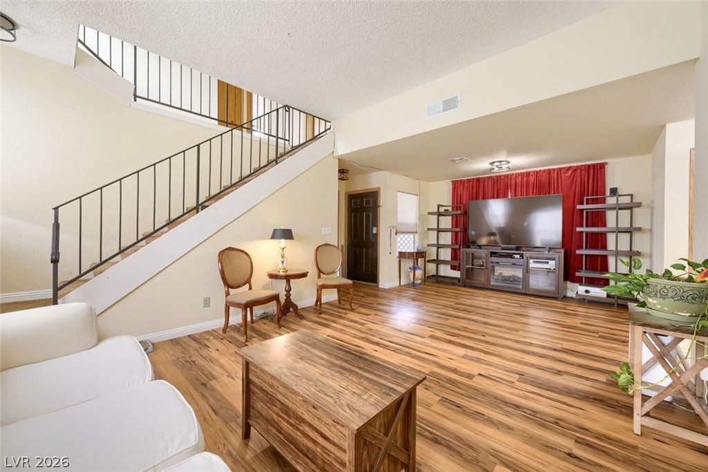 526 Tabony Avenue, Henderson, NV 89011 — photo 3