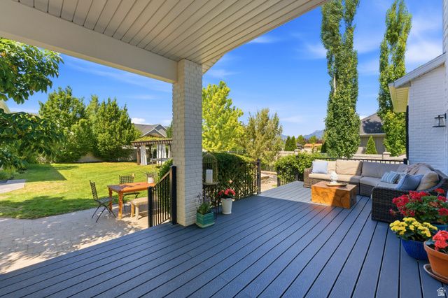 2176 W LEGEND CREEK CT, South Jordan, UT 84095