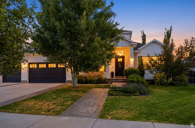 2176 W LEGEND CREEK CT, South Jordan, UT 84095