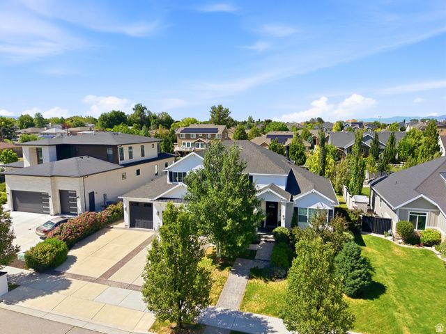2176 W LEGEND CREEK CT, South Jordan, UT 84095