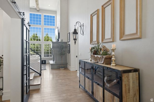 2176 W LEGEND CREEK CT, South Jordan, UT 84095