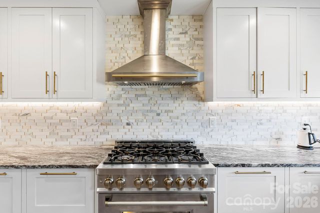 14 Selway Drive, Candler, NC 28715