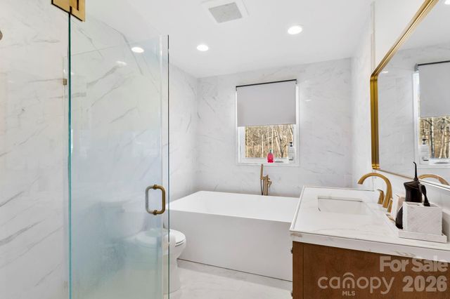 14 Selway Drive, Candler, NC 28715