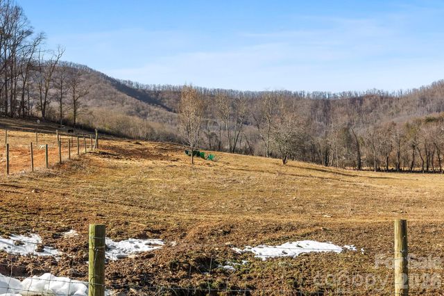 14 Selway Drive, Candler, NC 28715