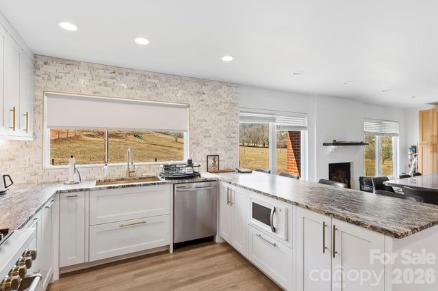 14 Selway Drive, Candler, NC 28715