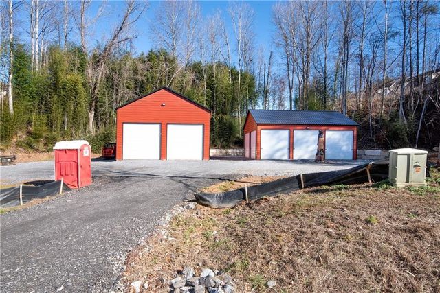1256 Morrison Moore W Parkway, Dahlonega, GA 30533