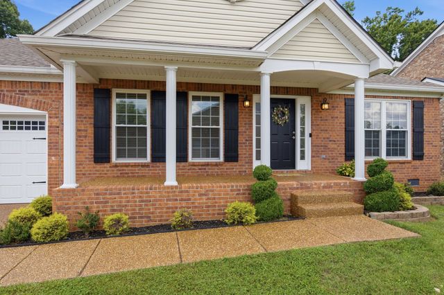 2979 Burtonwood Dr, Spring Hill, TN 37174