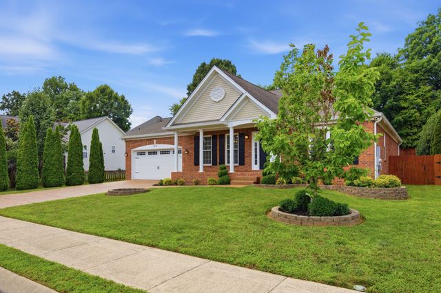 2979 Burtonwood Dr, Spring Hill, TN 37174