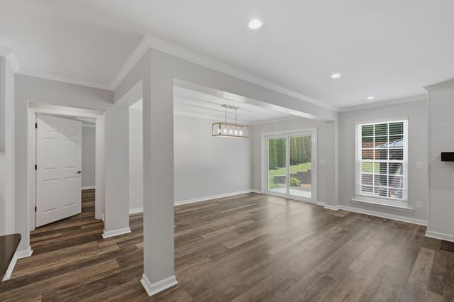 2979 Burtonwood Dr, Spring Hill, TN 37174