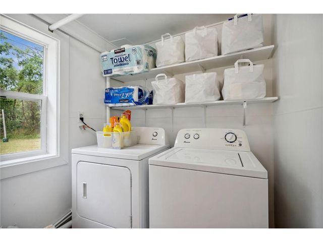 7527 Newton Avenue N, Brooklyn Park, MN 55444