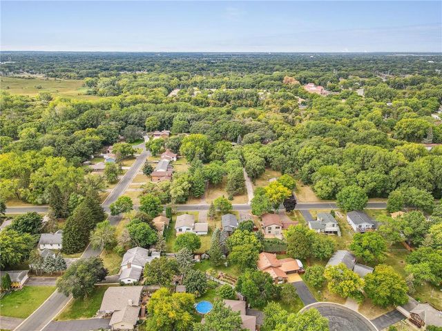 7527 Newton Avenue N, Brooklyn Park, MN 55444