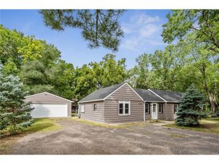 7527 Newton Avenue N, Brooklyn Park, MN 55444