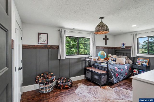 16058 Stormy Dr, Silverton, OR 97381