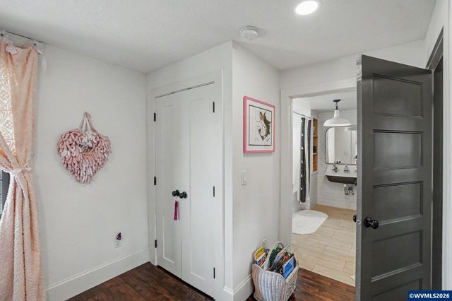 16058 Stormy Dr, Silverton, OR 97381