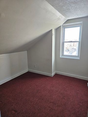 38 Union B, Lowell, MA 01852