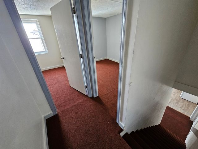 38 Union B, Lowell, MA 01852