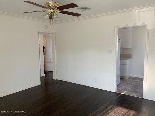 10526 Langmuir Avenue, Sunland, CA 91040